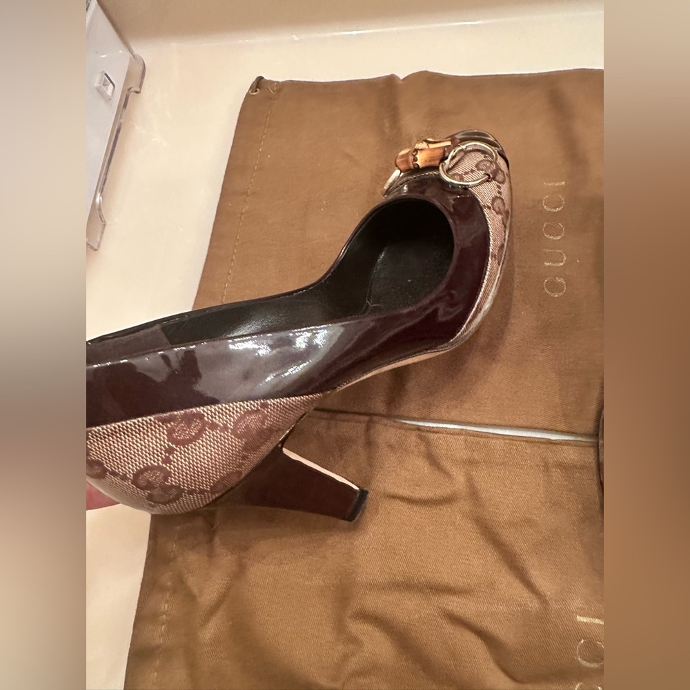 Vintage Gucci Bamboo Horsebit GG Canvas Pumps. Size 6. - Picture 4 of 13